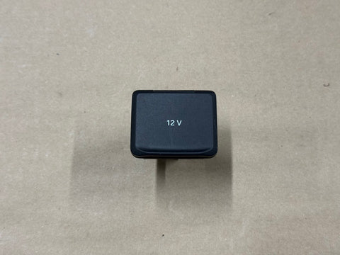 2021-2025 Ford F-150 F-250 F-350 12V Power Outlet Socket ML3T-19A487-AD