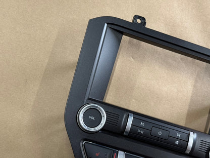 2022 Ford Mustang GT Touch Screen, Face Plate, Radio, Module USB Port