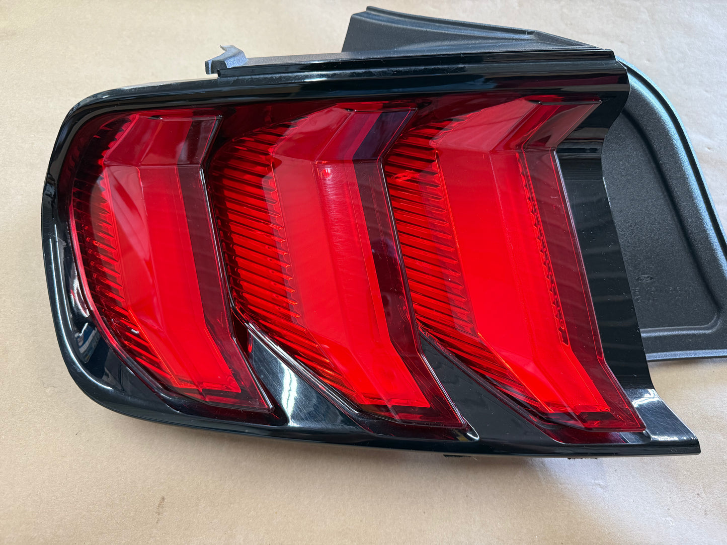 2018-2023 Ford Mustang GT350 GT V6 EcoBoost Tail Light LH Driver Side LED
