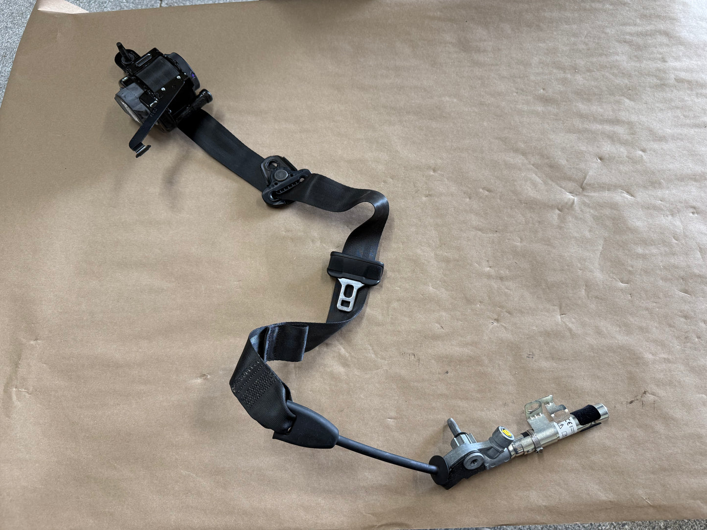 2018-2023 Ford Mustang 5.0 GT Convertible RH Passenger Front Seat Belt Safety
