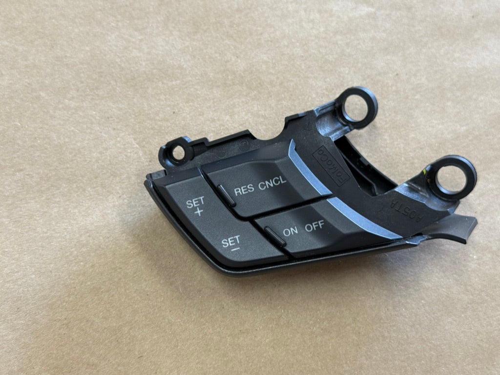 2015-2023 Ford Mustang GT LH Steering Wheel Button Cruise Control Steering