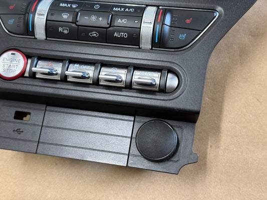 2021 Ford Mustang GT Touch Screen, Face Plate, Radio, Module USB Port