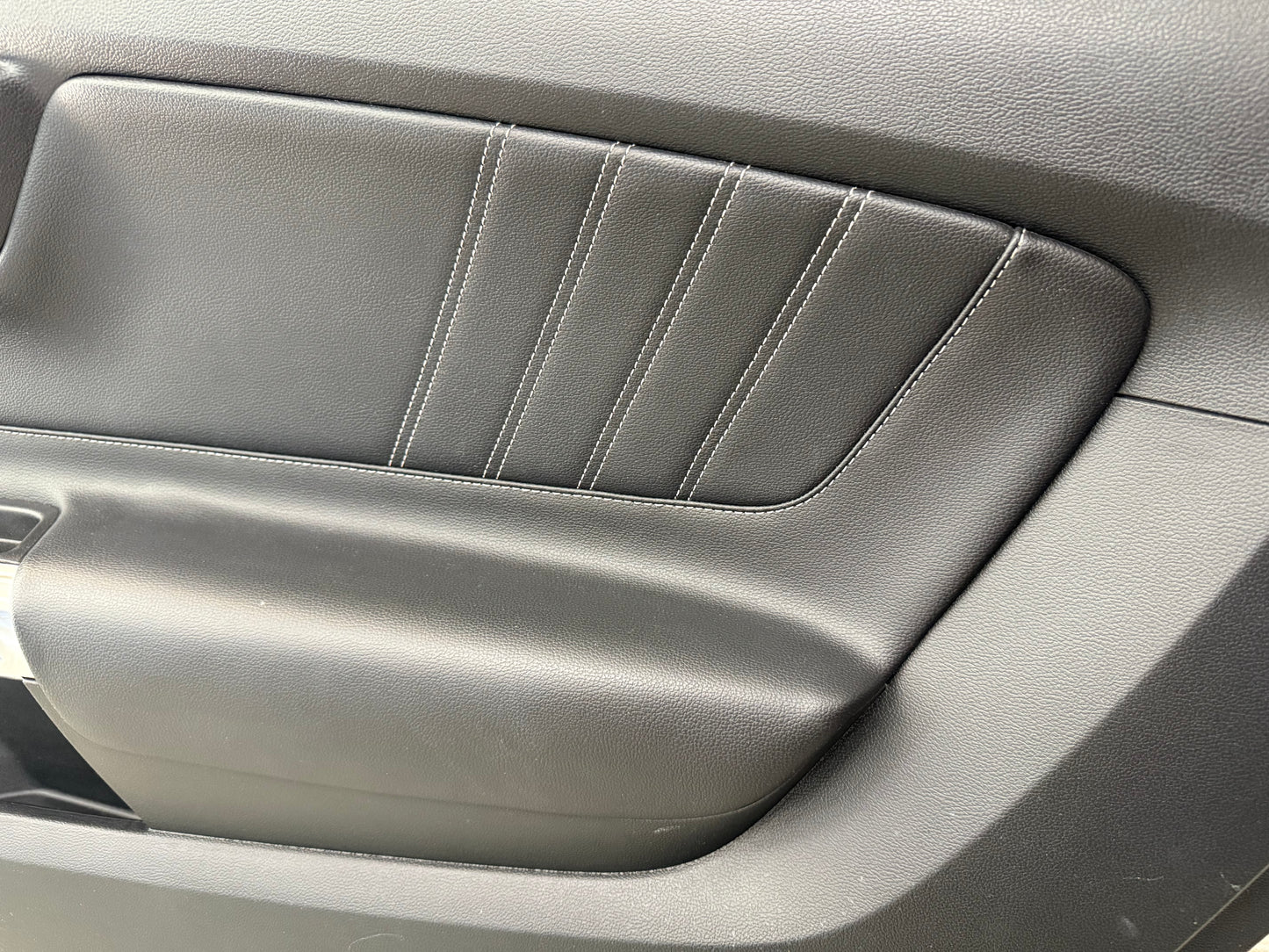 2015-2017 Ford Mustang GT V6 EcoBoost LH RH Leather Insert Door Panels Pair