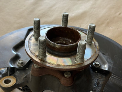 2021-2023 Ford Mustang 5.0 GT RH Passenger Side Front Spindle Knuckle Hub 4 Bolt