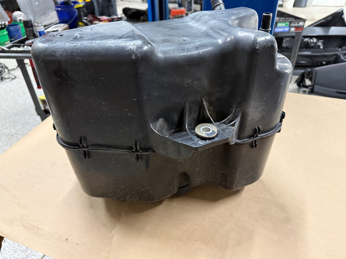 2023-2025 Ford F-250 Super Duty 6.7L DPF Diesel Exhaust Fluid Tank Pump