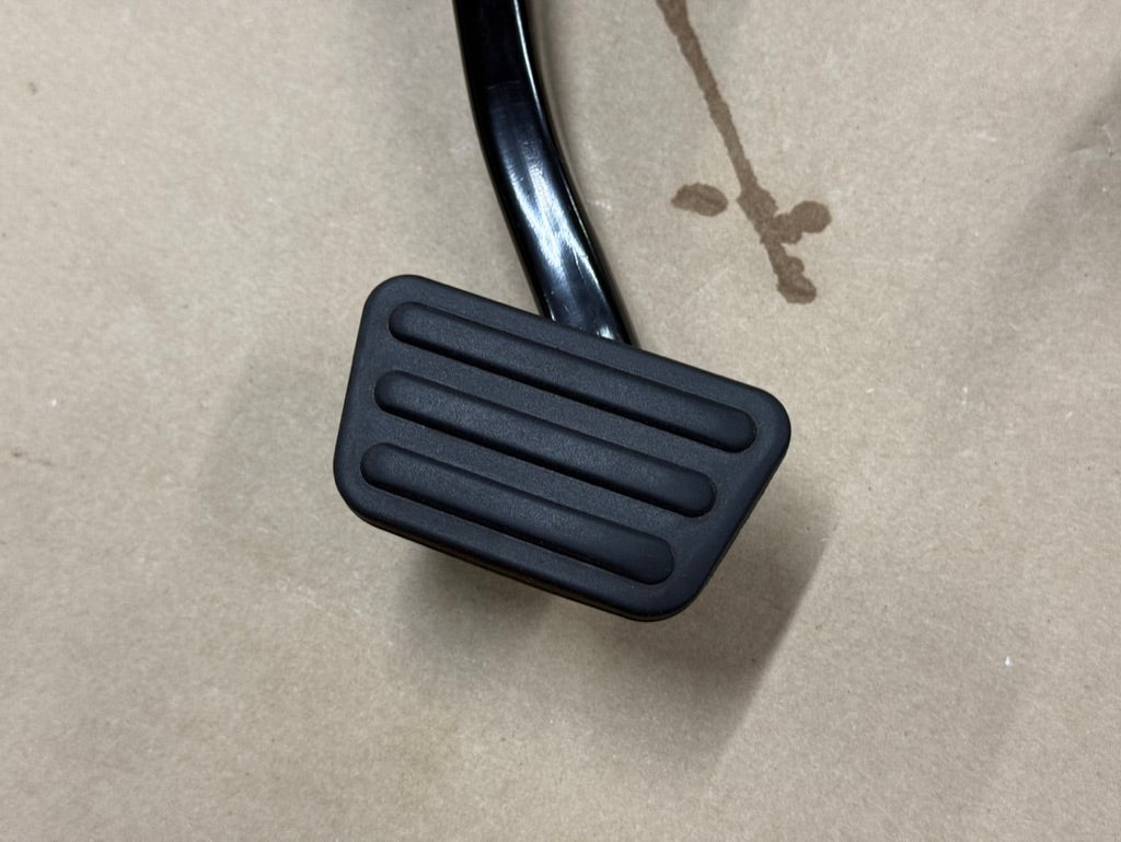 2024-2026 Ford Mustang GT Automatic Brake Pedal Assembly Accelerator Pedals