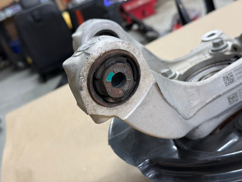 2015-2023 Ford Mustang 5.0 GT LH Driver Side Rear Spindle Knuckle Hub