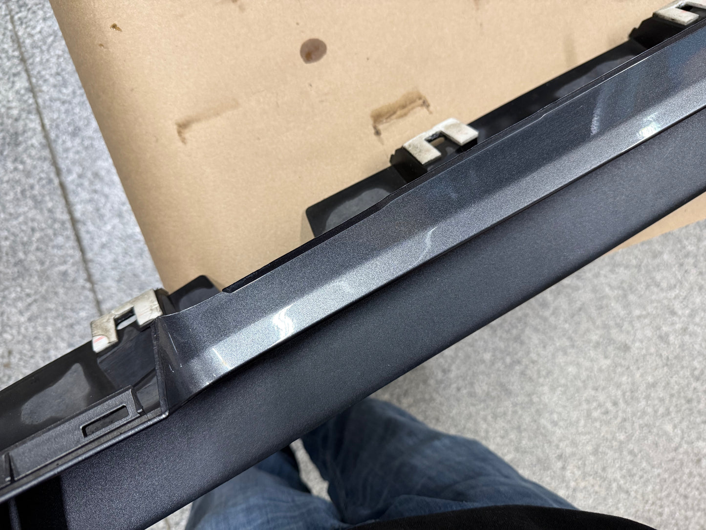 2015-2023 Ford Mustang GT V6 LH Side Skirt Molding Driver Side "J7"