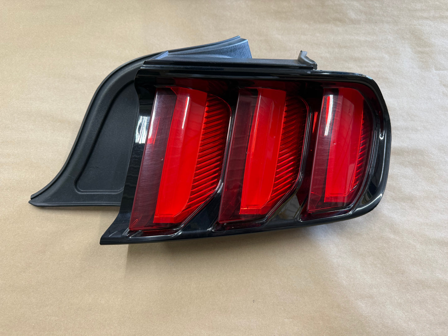 2015-2017 Ford Mustang GT V6 EcoBoost Tail Light RH Passenger Side LED