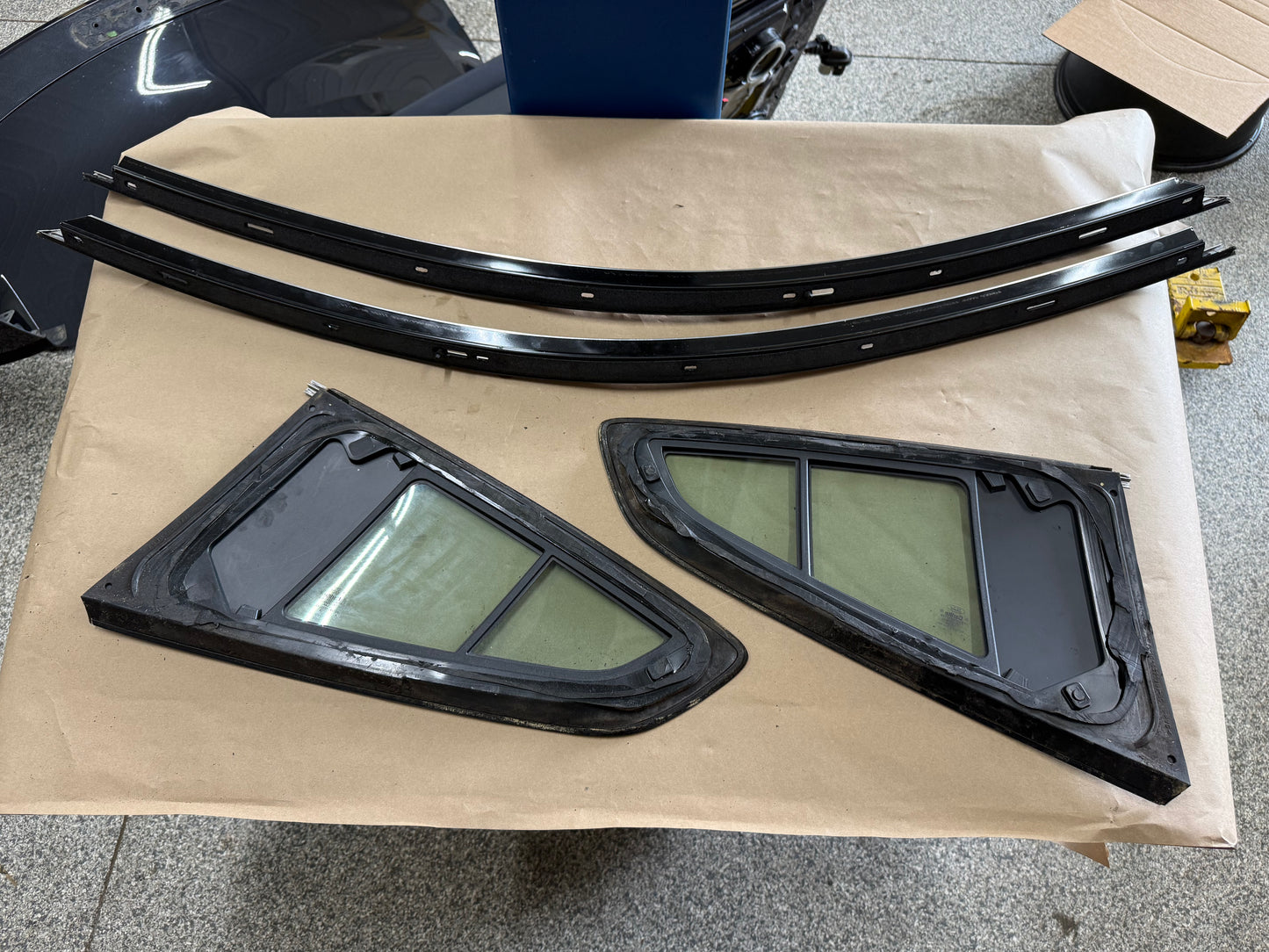 2015-2017 Ford Mustang GT Anniversary Stepped Quarter Glass Windows & Trim