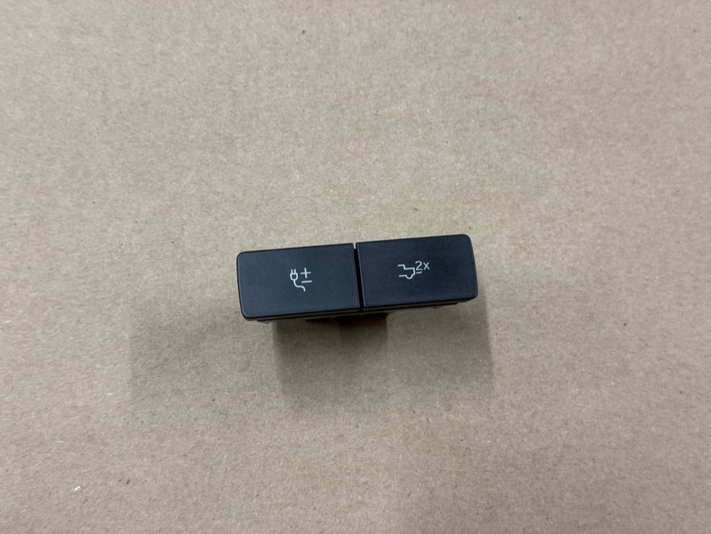 2021-2026 FORD F-250 F-350 DASHBOARD LEFT TAILGATE LOWER POWER OUTLET SWITCH