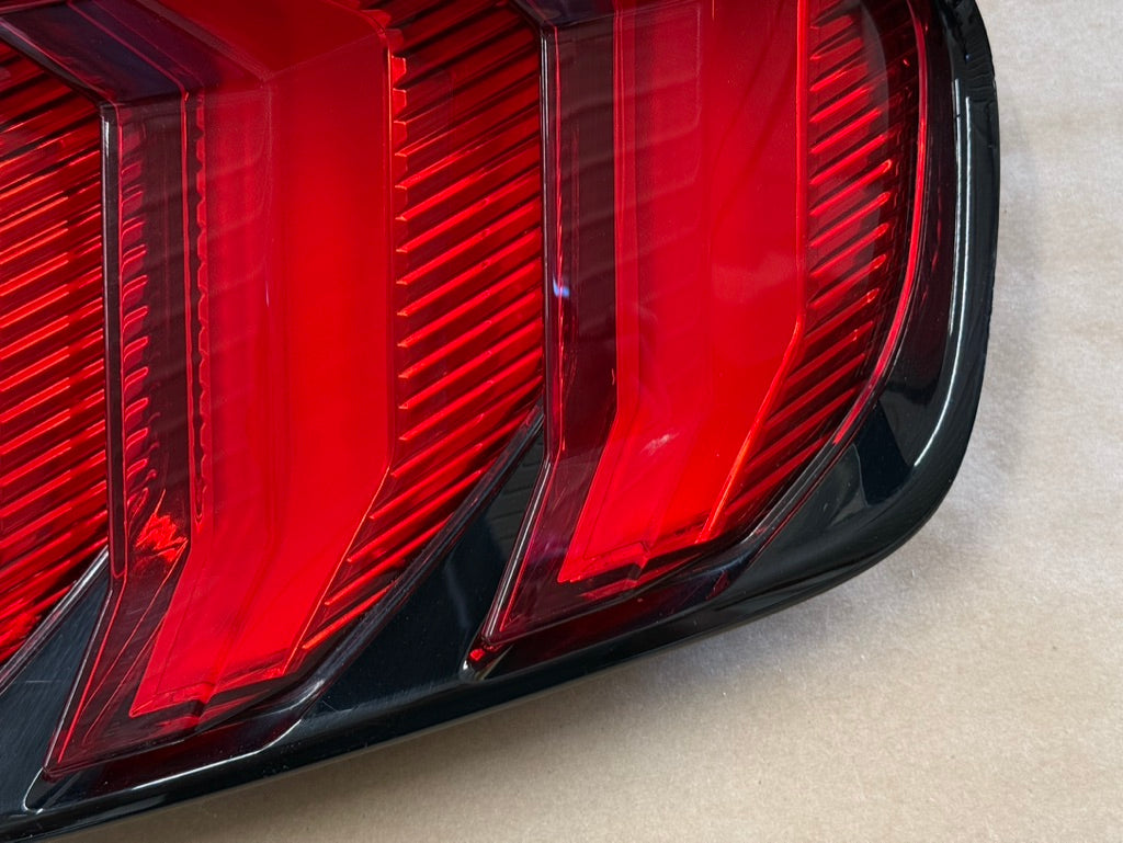 2018-2023 Ford Mustang GT V6 EcoBoost Tail Light RH Passenger Side LED