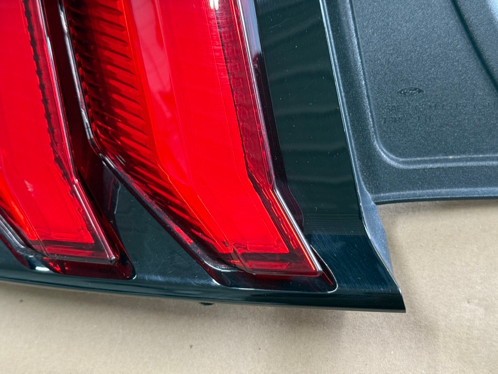 2018-2023 Ford Mustang GT350 GT V6 EcoBoost Tail Light LH Driver Side LED