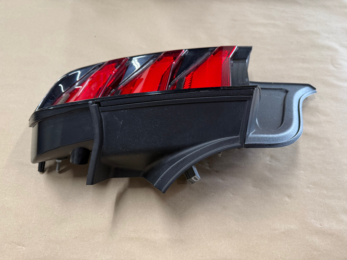 2018-2023 Ford Mustang GT V6 EcoBoost Tail Light RH Passenger Side LED