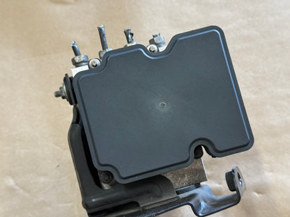 2017-2022 Ford F-250 Super Duty 7.3L Gas ABS Module Anti Lock Braking System