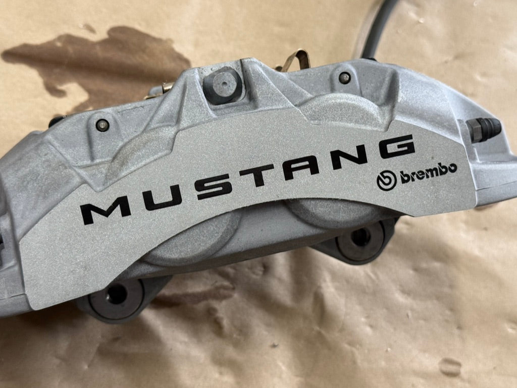 2024-2026 Ford Mustang GT Front 4 Piston BREMBO Brake Calipers Rotors 5k mi