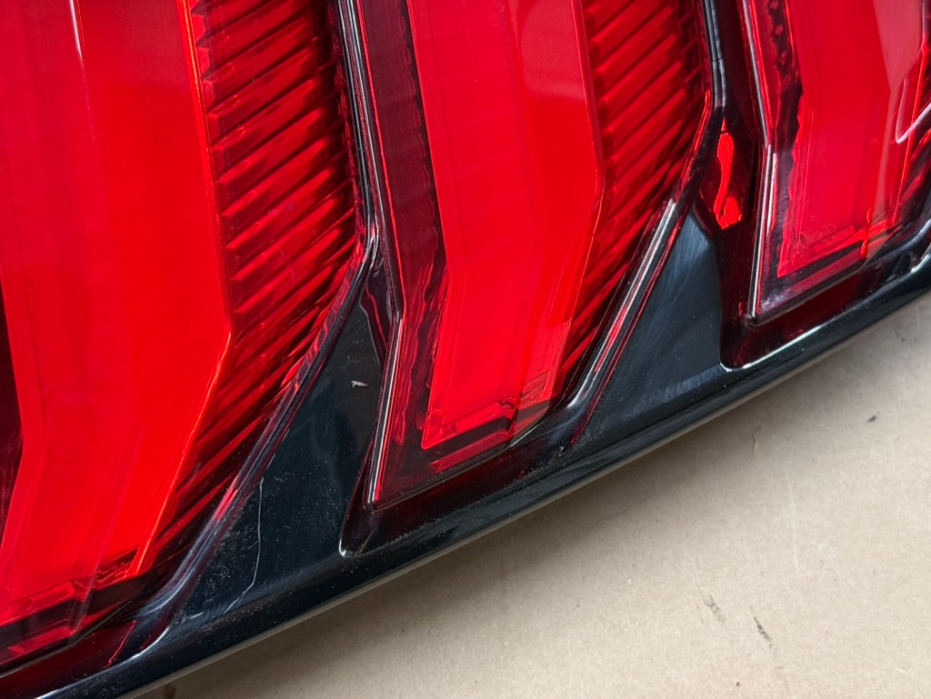 2018-2023 Ford Mustang GT V6 EcoBoost Tail Light RH Passenger Side LED