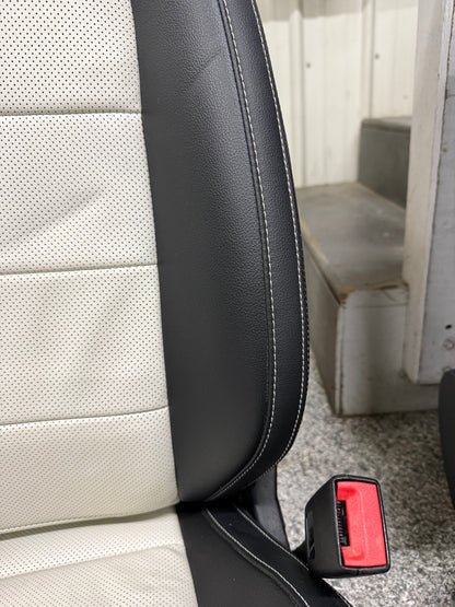 2018-2023 Ford Mustang GT Black/White Leather Front Rear Power Seats Heat/Cooled