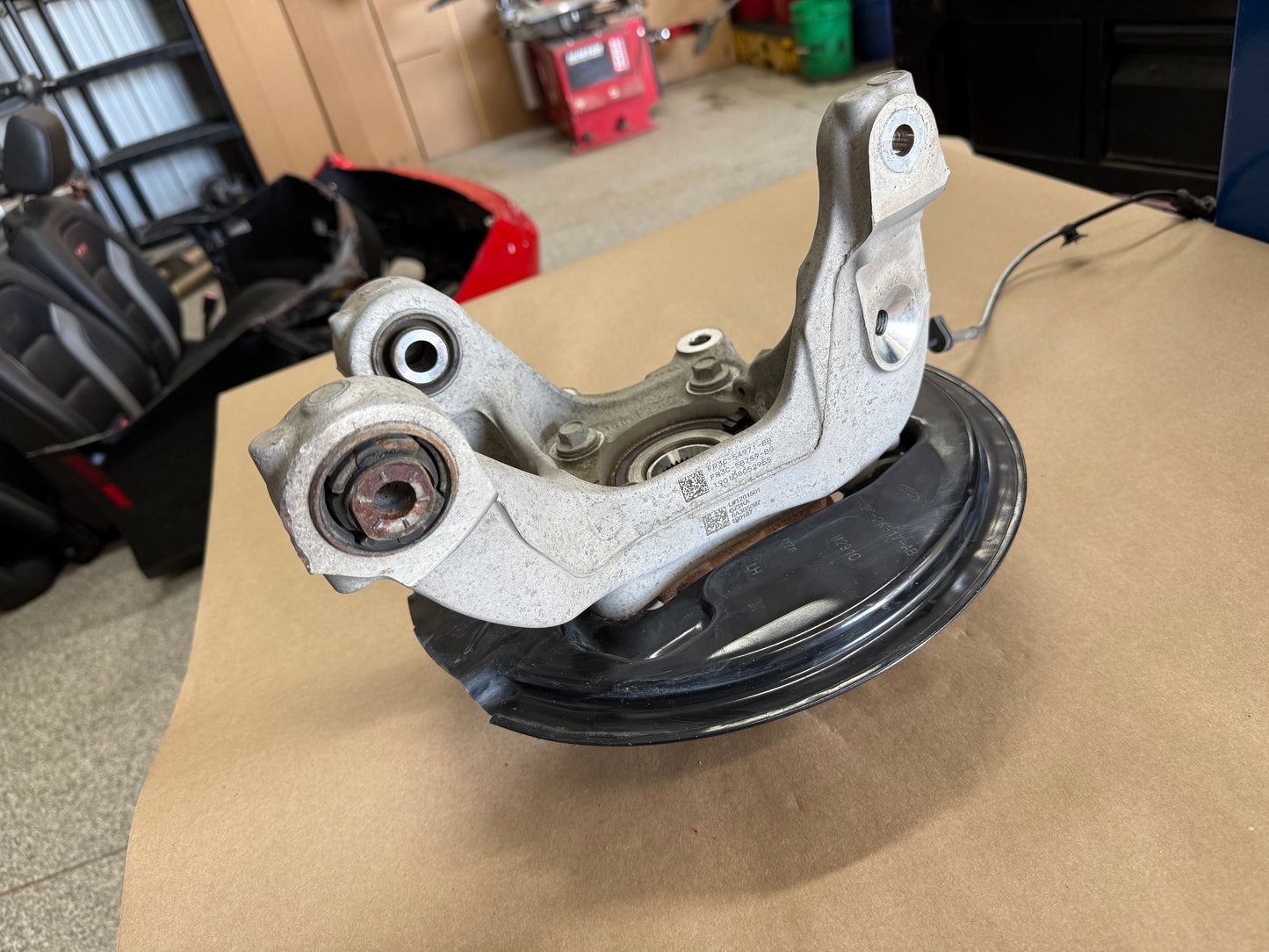 2015-2023 Ford Mustang 5.0 GT LH Driver Side Rear Spindle Knuckle Hub