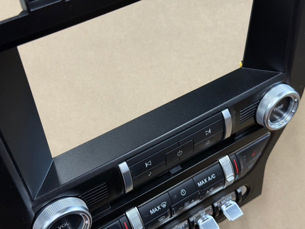 2021 Ford Mustang GT Touch Screen, Face Plate, Radio, Module