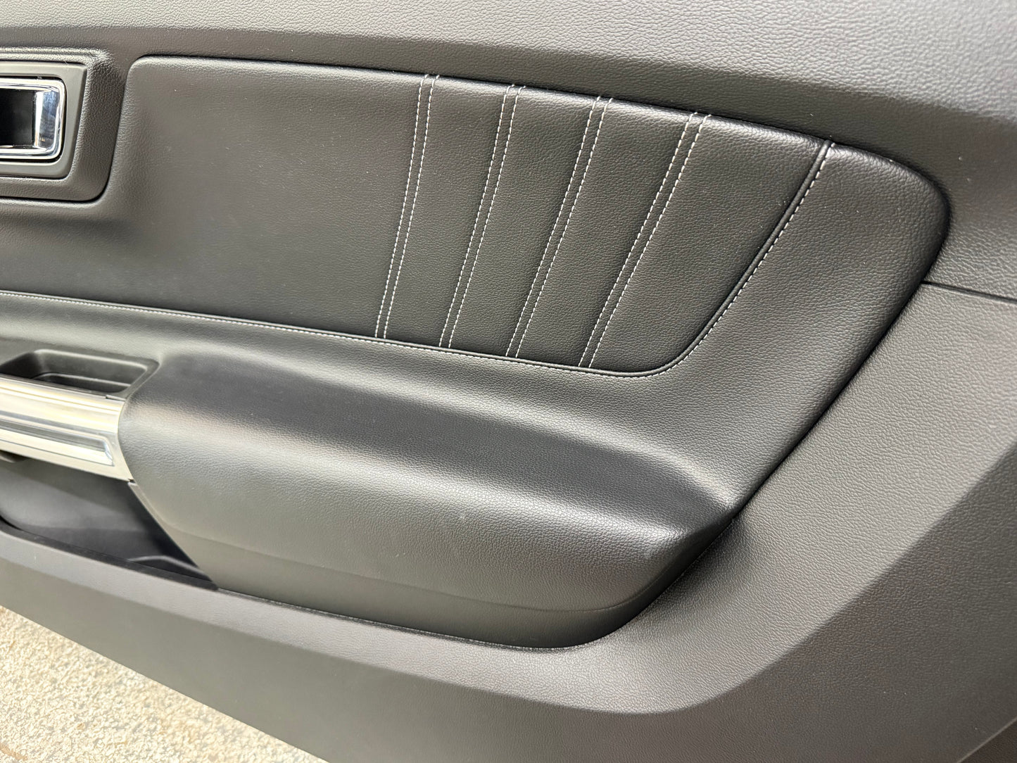 2015-2017 Ford Mustang GT V6 EcoBoost LH RH Leather Insert Door Panels Pair