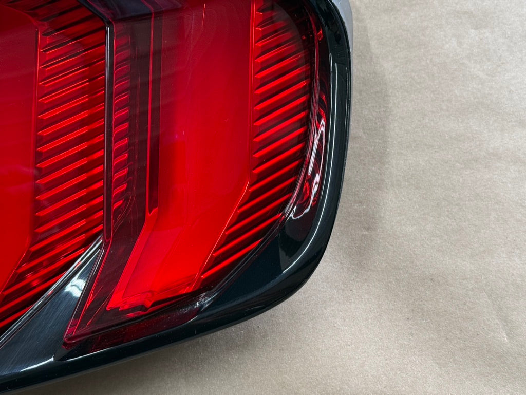 2018-2023 Ford Mustang GT V6 EcoBoost Tail Light RH Passenger Side LED