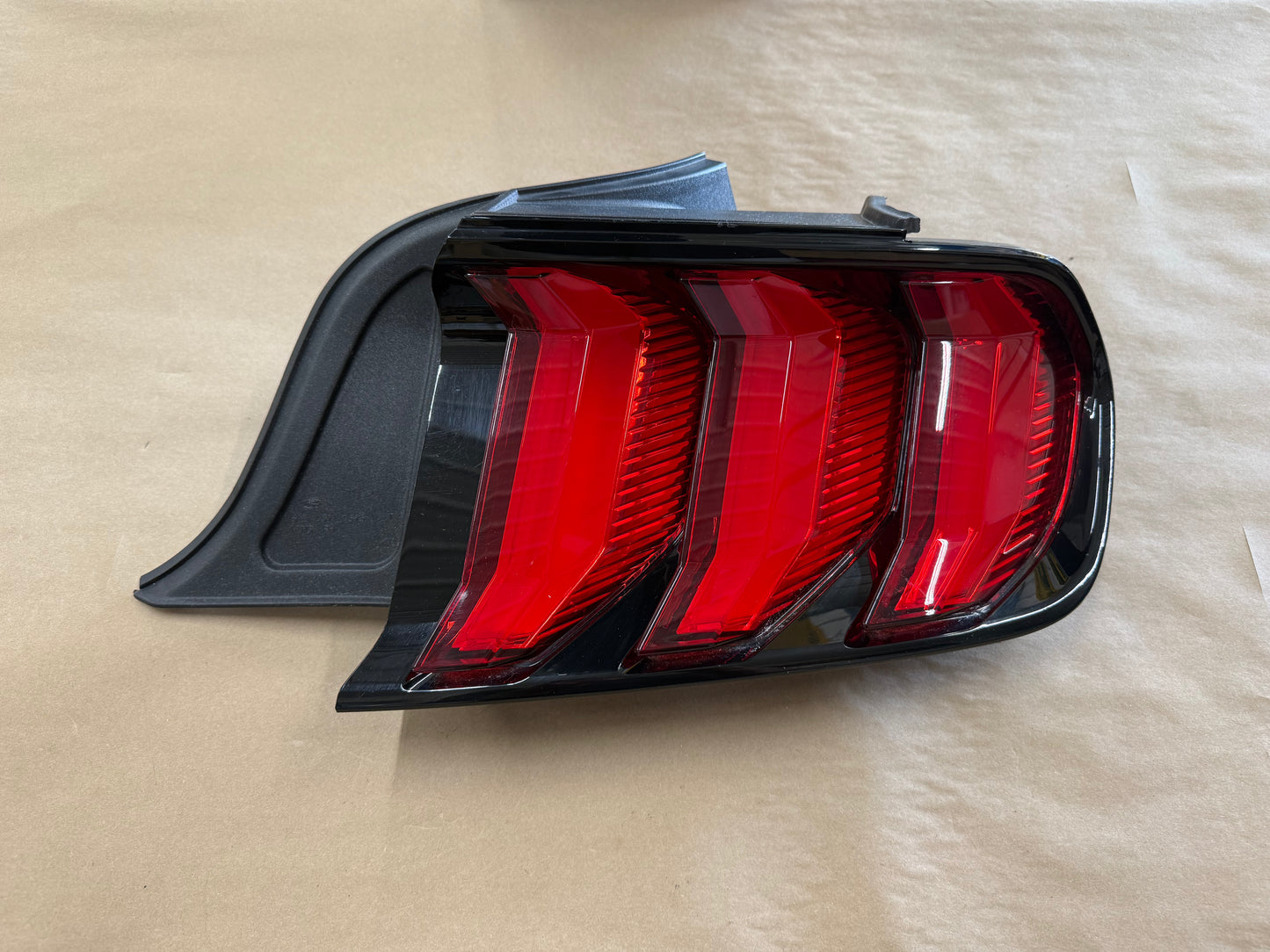 2018-2023 Ford Mustang GT V6 EcoBoost Tail Light RH Passenger Side LED