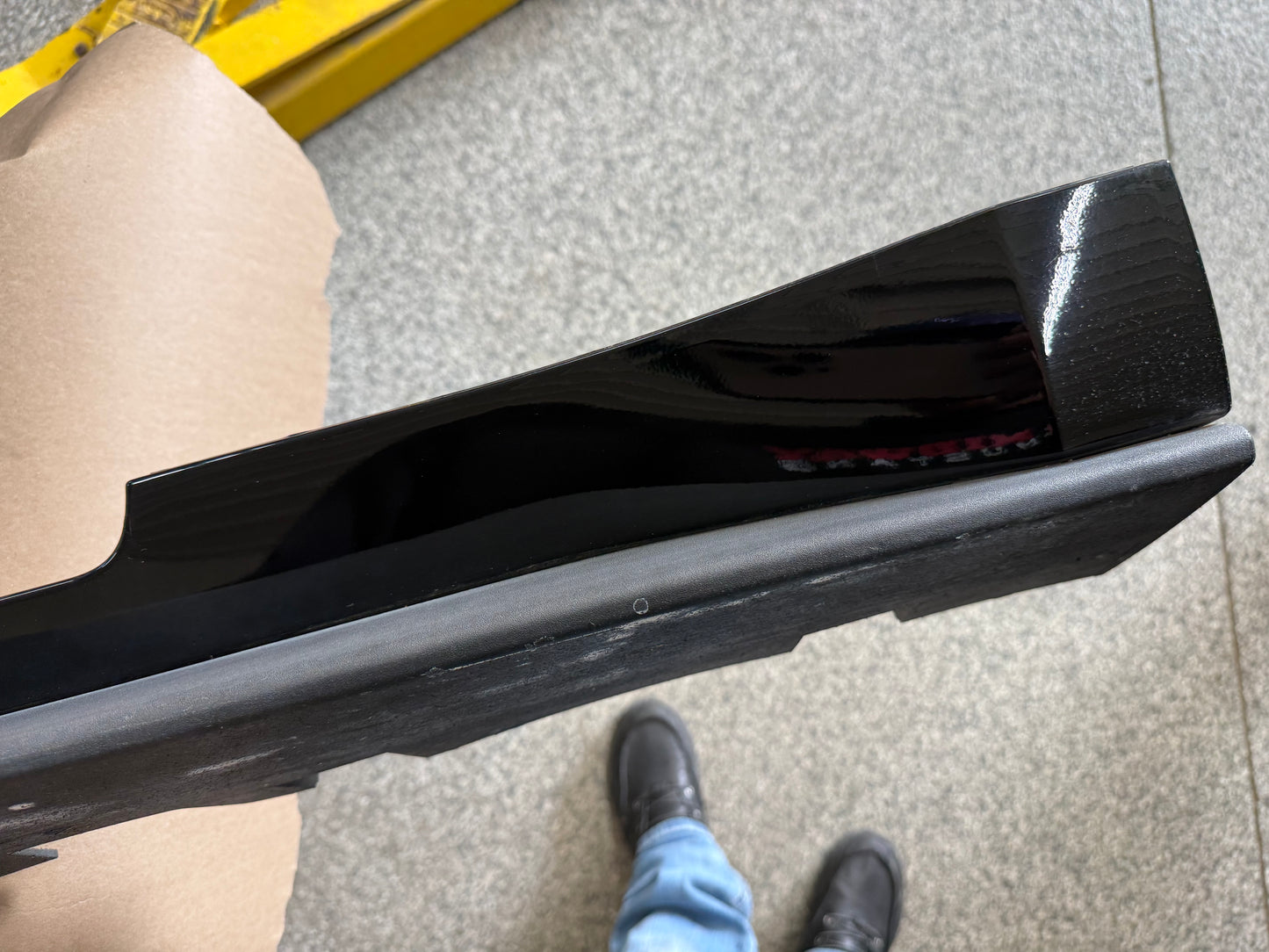 2015-2023 Ford Mustang GT V6 RH Passenger Side Skirt Molding "G1"