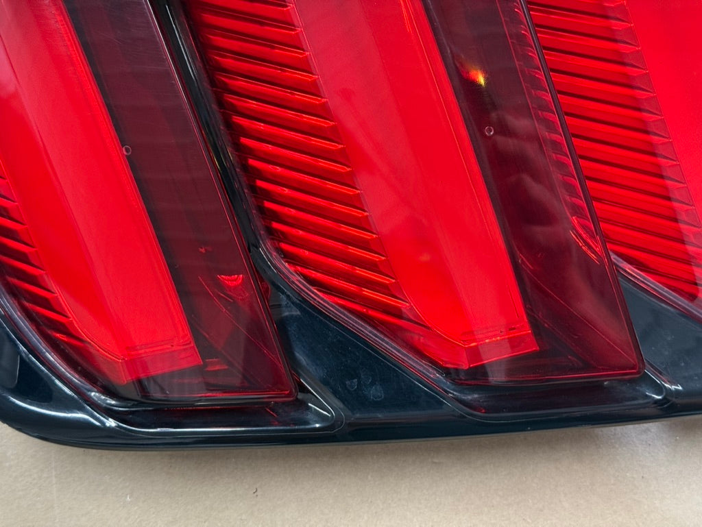 2015-2017 Ford Mustang GT350 GT V6 EcoBoost Tail Light LH Driver Side LED