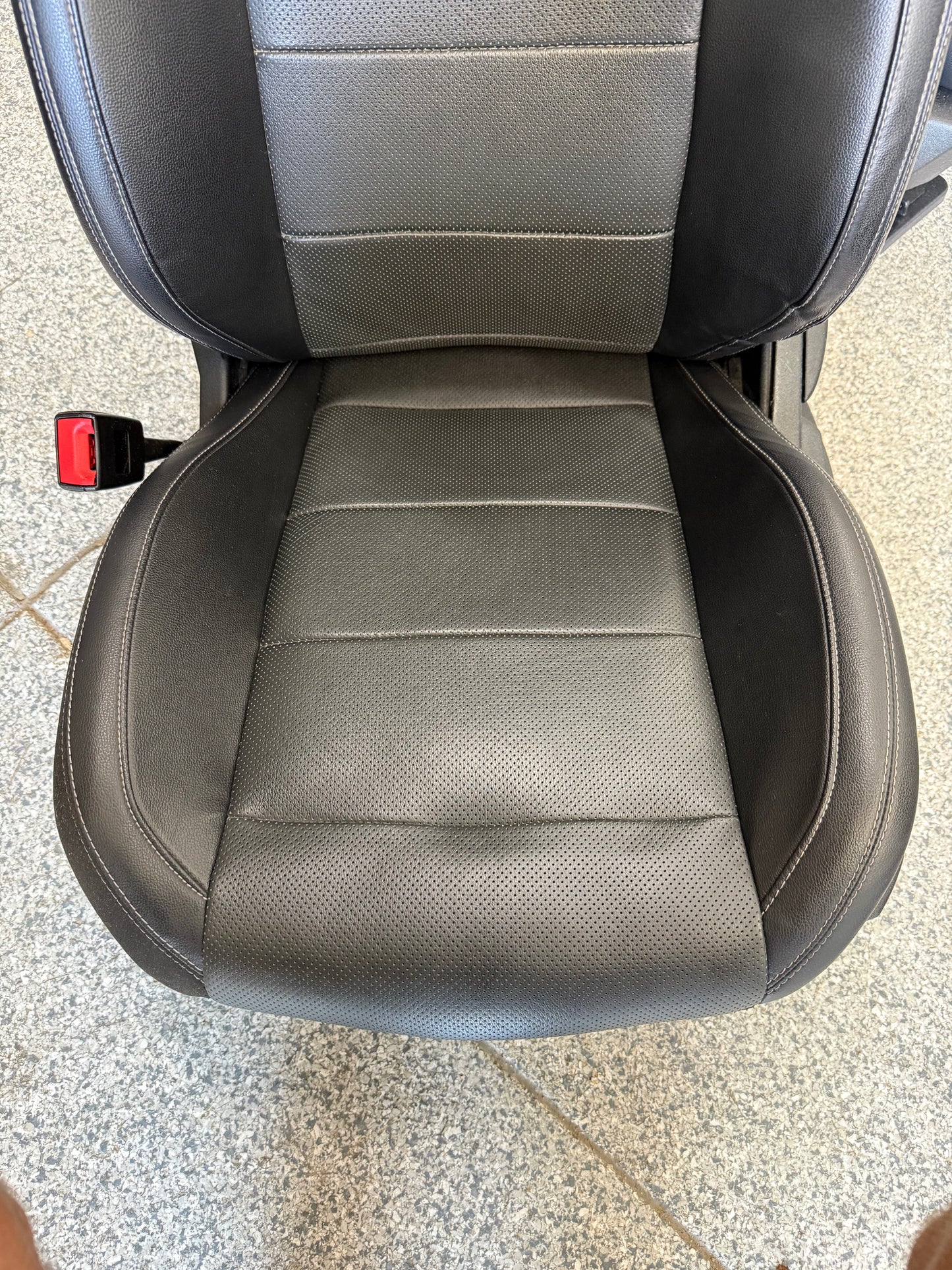 2018-2023 Ford Mustang GT Black Leather Coupe Front & Rear Seats