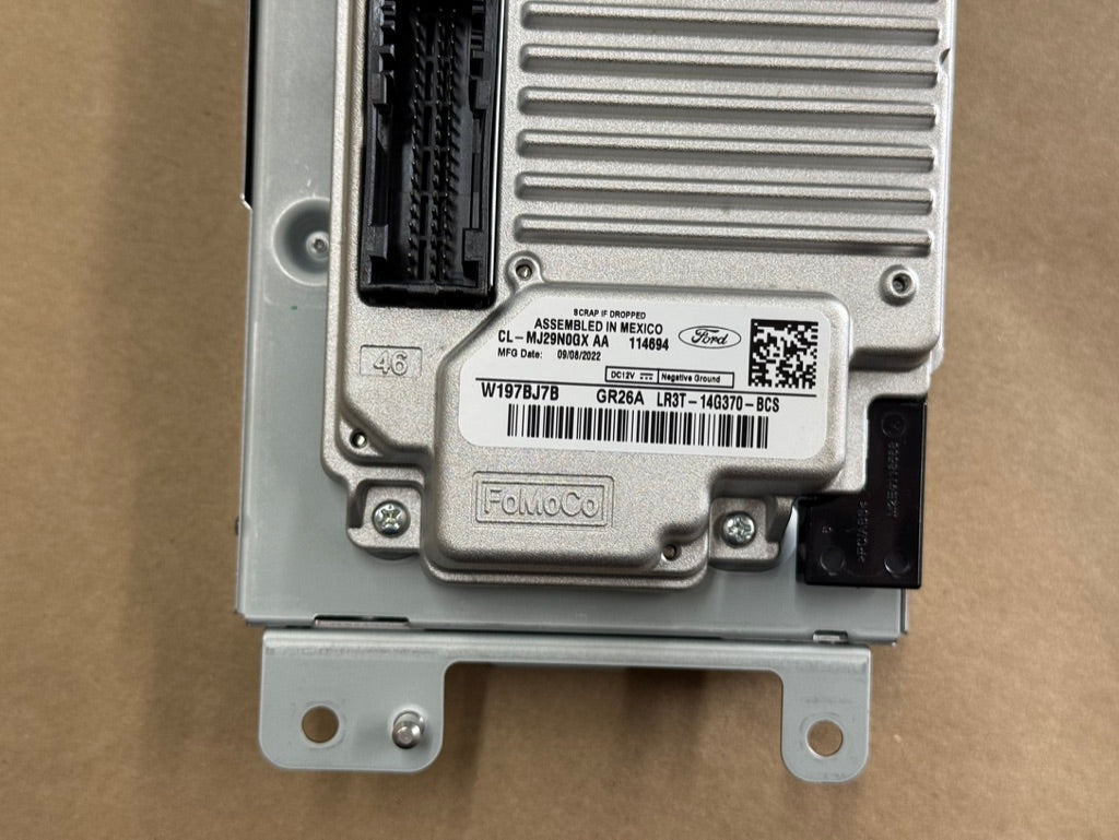 2022 Ford Mustang GT Touch Screen, Face Plate, Radio, Module USB Port