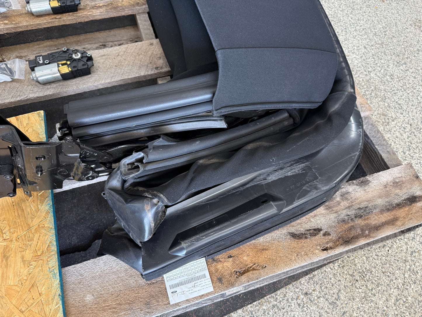 2018-2023 Ford Mustang GT Convertible Top Assembly Black Cloth Frame Complete