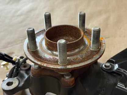 2024-2026 Mustang GT RH Passenger Side Front Spindle Knuckle Hub 16k miles