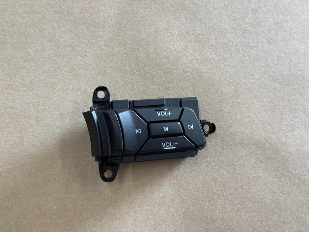 2015-2023 Ford Mustang GT RH Steering Wheel Button Volume Mute Search