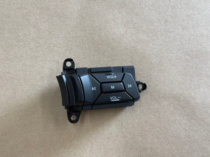 2015-2023 Ford Mustang GT RH Steering Wheel Button Volume Mute Search