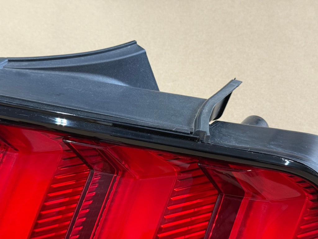 2018-2023 Ford Mustang GT V6 EcoBoost Tail Light RH Passenger Side LED