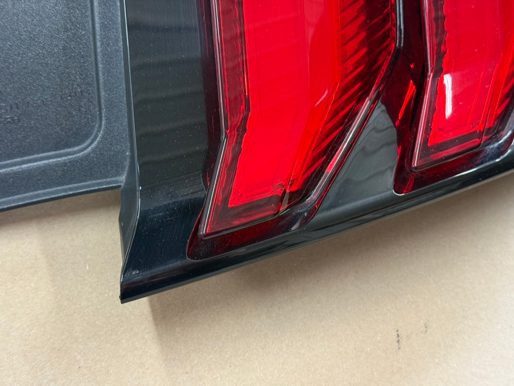 2018-2023 Ford Mustang GT V6 EcoBoost Tail Light RH Passenger Side LED