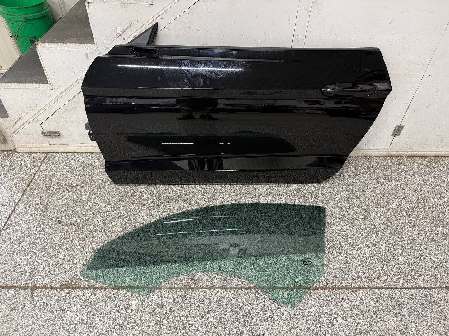 2015-2023 Ford Mustang GT GT500 RH Passenger Side Door Complete w/Glass "G1"