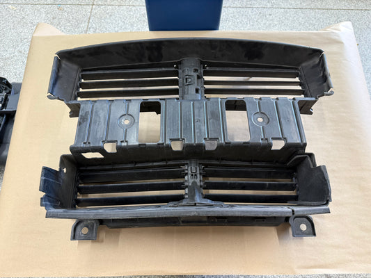 2018-2023 Ford Mustang GT Radiator Air Shutter Grille Assembly