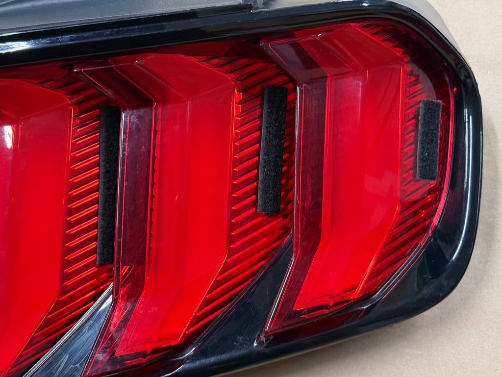 2018-2023 Ford Mustang GT V6 EcoBoost Tail Light RH Passenger Side LED