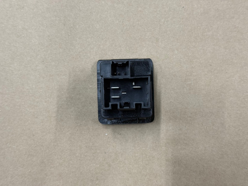 2023-2026 Ford F-250 F-350 Super Duty Dash Panel 20A 12V Plug In MU5T-19G310-BE
