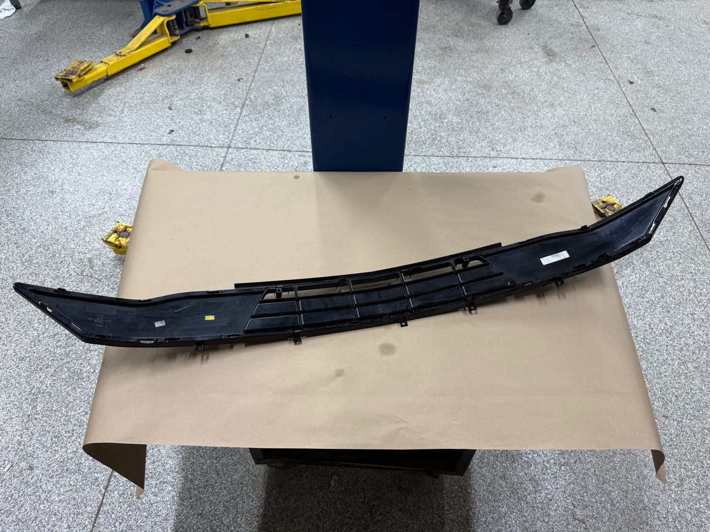 2018-2023 Ford Mustang GT California Special Front Bumper Lower Grille