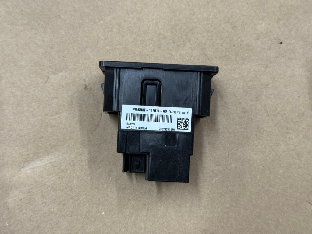 2022 Ford Mustang GT Touch Screen, Face Plate, Radio, Module USB Port
