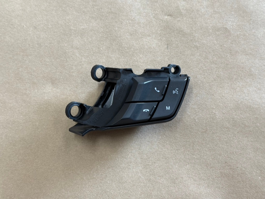 2015-2023 Ford Mustang GT RH Steering Wheel Button Sync Control
