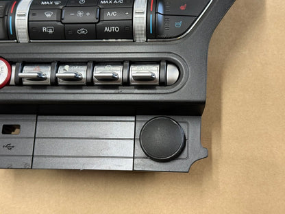 2021 Ford Mustang GT Touch Screen, Face Plate, Radio, Module USB Port