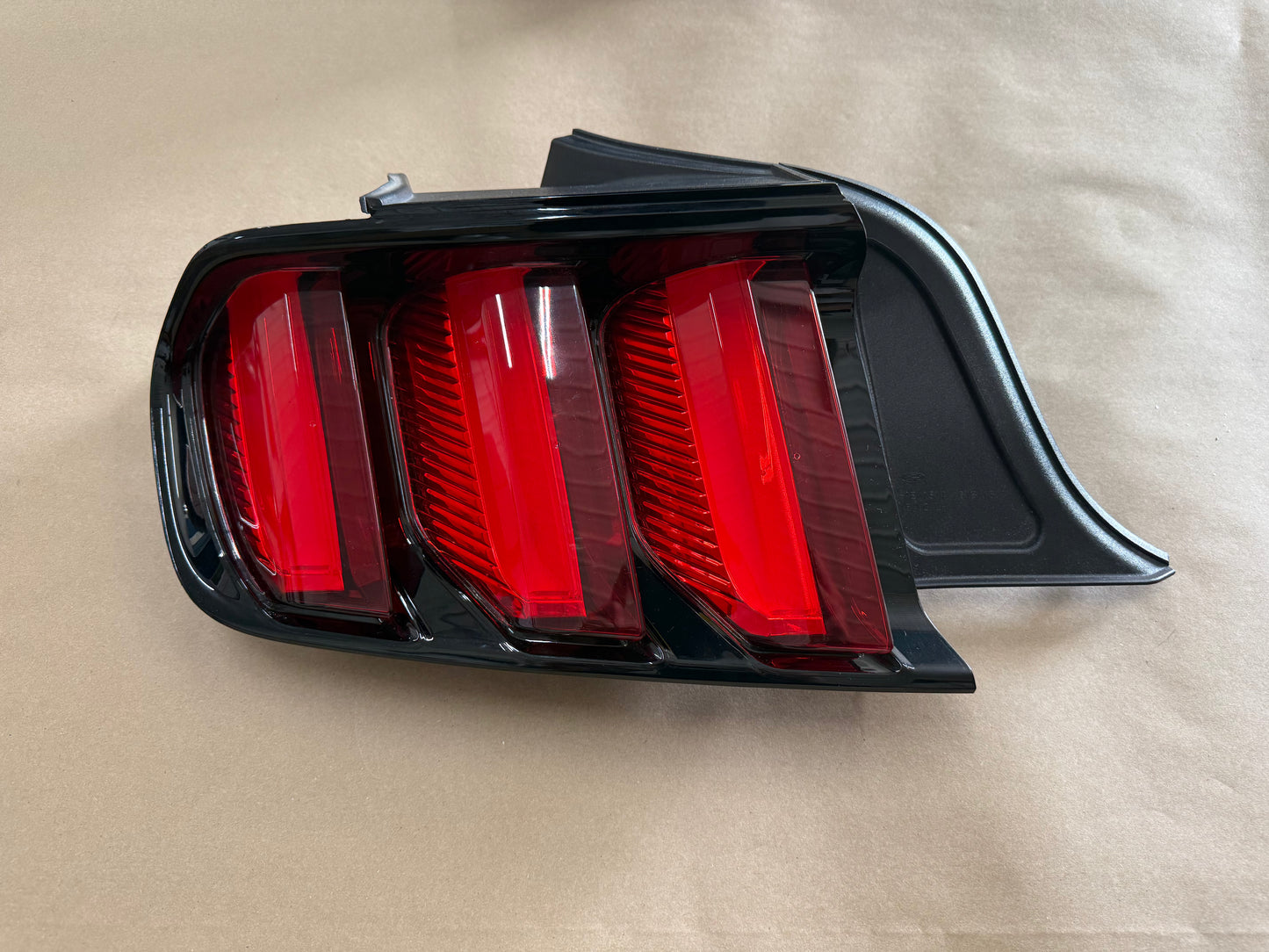 2015-2017 Ford Mustang GT350 GT V6 EcoBoost Tail Light LH Driver Side LED