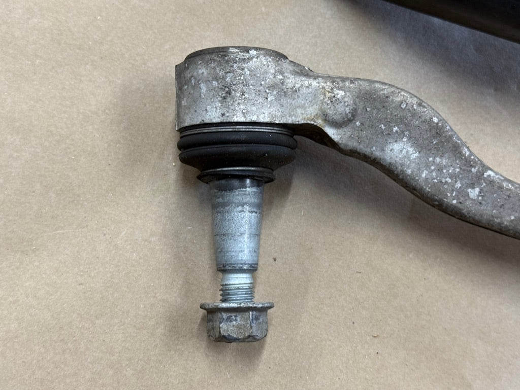 2016-2023 Chevrolet Camaro SS RH Passenger Side Front Control Arms