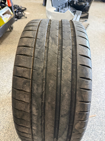 Michelin Pilot Sport 4 S 255/40/ZR19 Tire