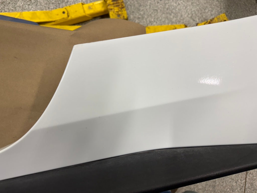 2015-2023 Mustang GT V6 LH Side Skirt Molding Driver Side "White"