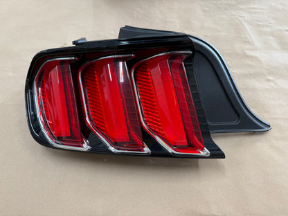 2015-2017 Ford Mustang GT350 GT V6 EcoBoost Tail Light LH Driver Side LED